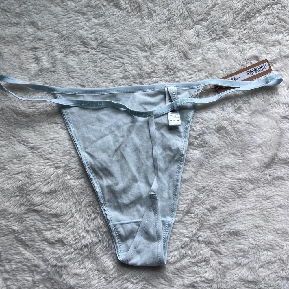 SKIMS Cotton Logo String Thong Frost Blue PN-THG-2642 Womens Size 4X New - Picture 4 of 12